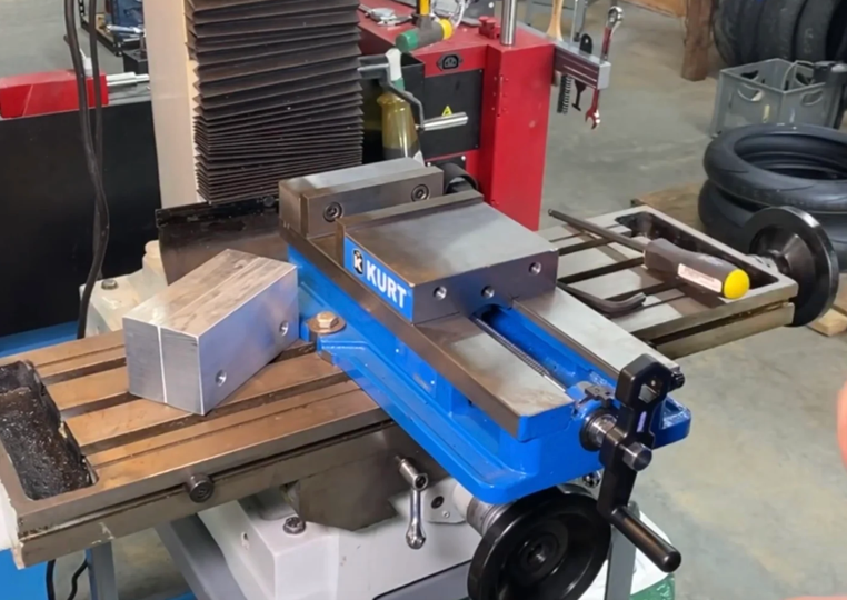 松ページ Soft Jaws Blog Image.png